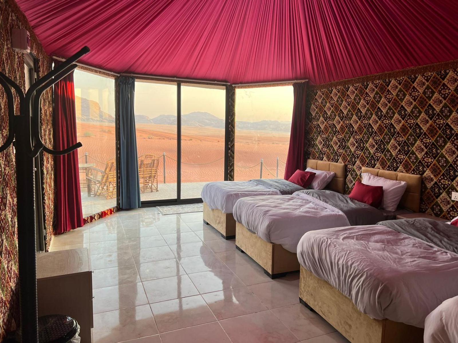 Wadi Rum Desert Adventures Екстер'єр фото