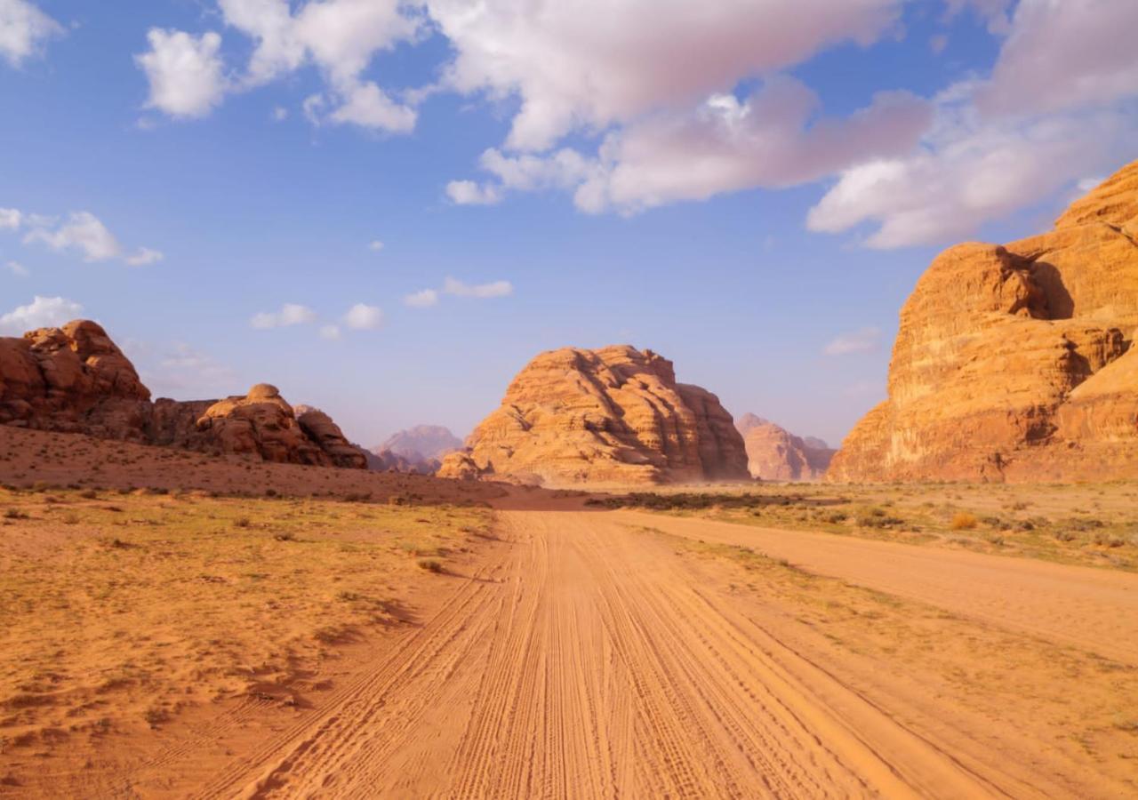 Wadi Rum Desert Adventures Екстер'єр фото