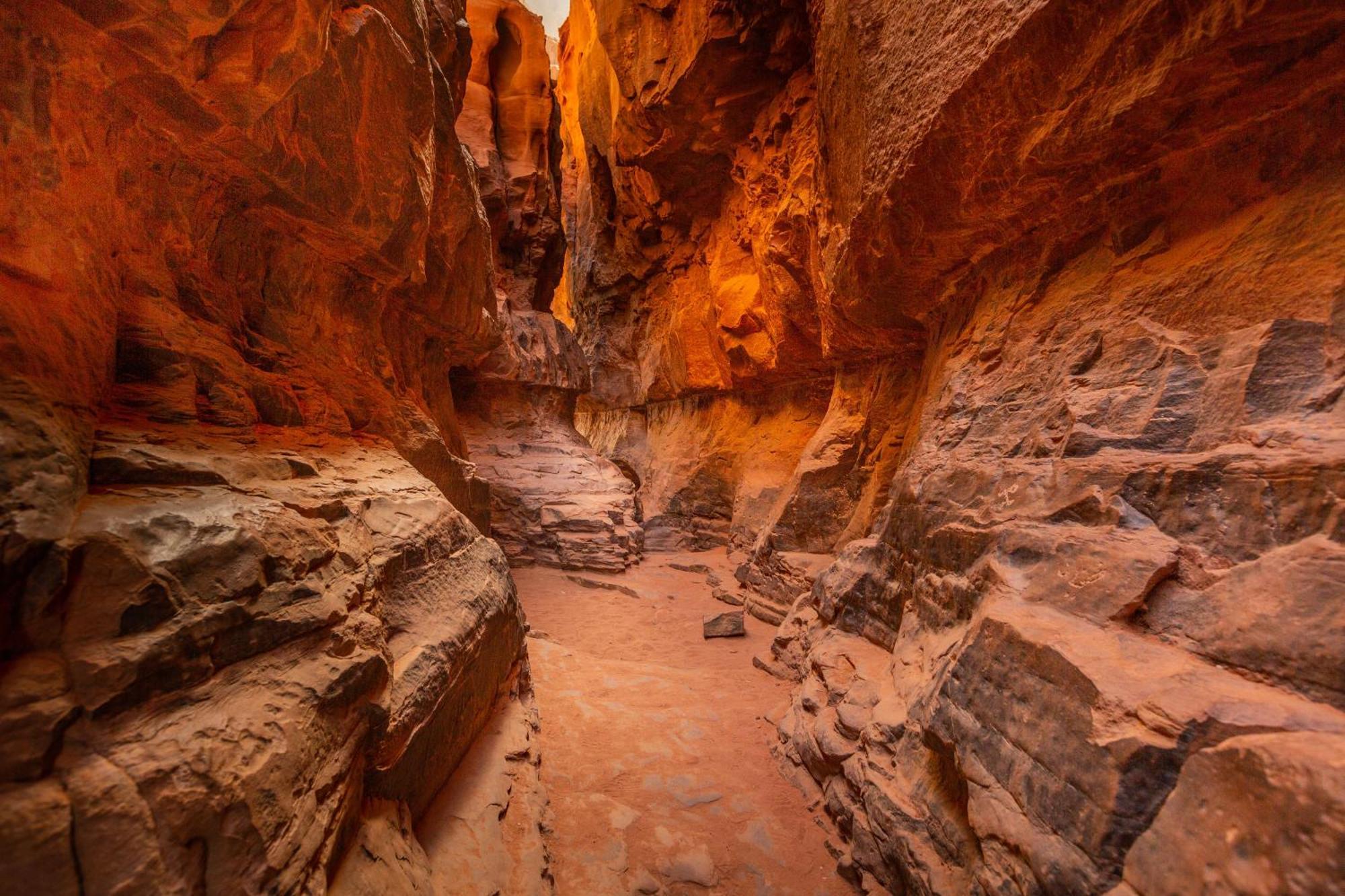 Wadi Rum Desert Adventures Екстер'єр фото